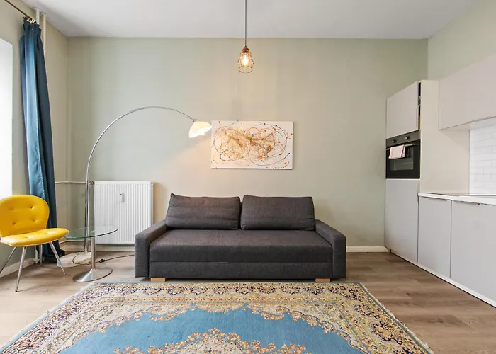 Ferienvermietung: primeflats - Apartment Langhans Berlin-Weißensee