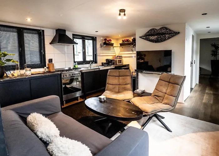 B&B: Houseboat-Amsterdam