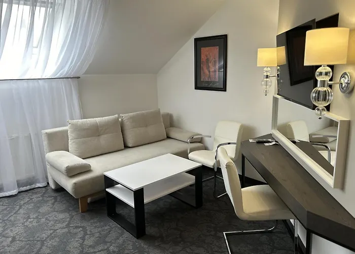 3-Sterne-Hotel: Machova