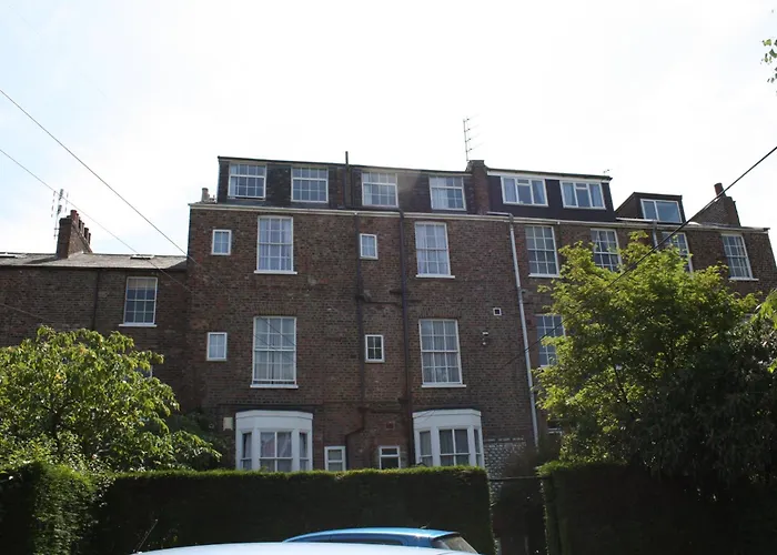 Urlaubsunterkunft Holmwood House Guest Accommodation