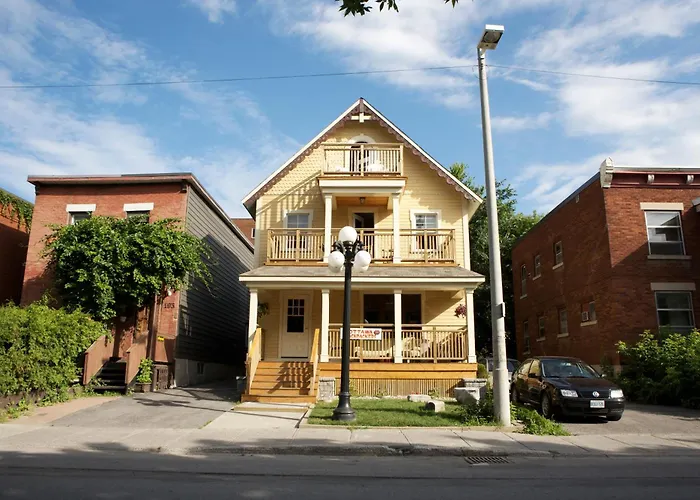 Backpackers Inn