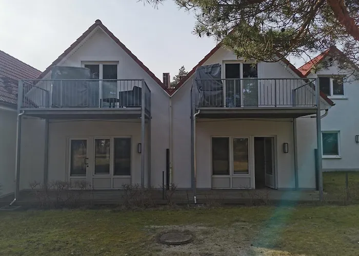 Ferienanlage "Haus Hinter Den Duenen" Prerow