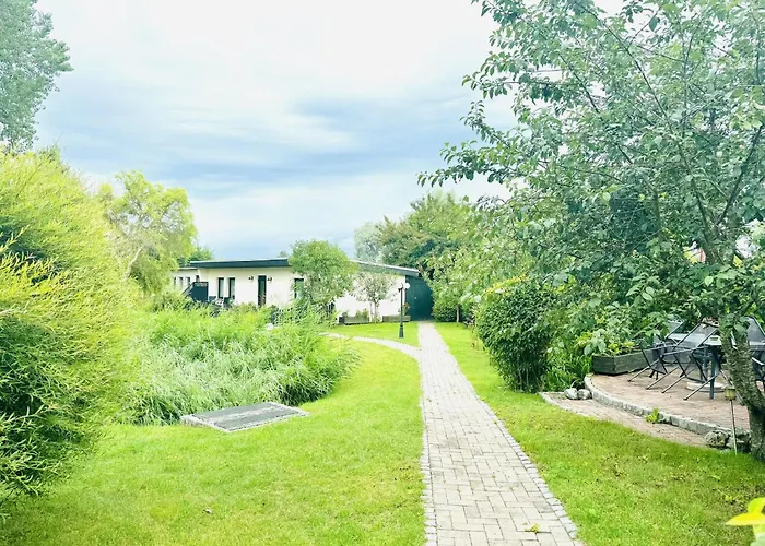 F-1112 Ferienwohnung Lobbe Haus strandnah, Terrasse