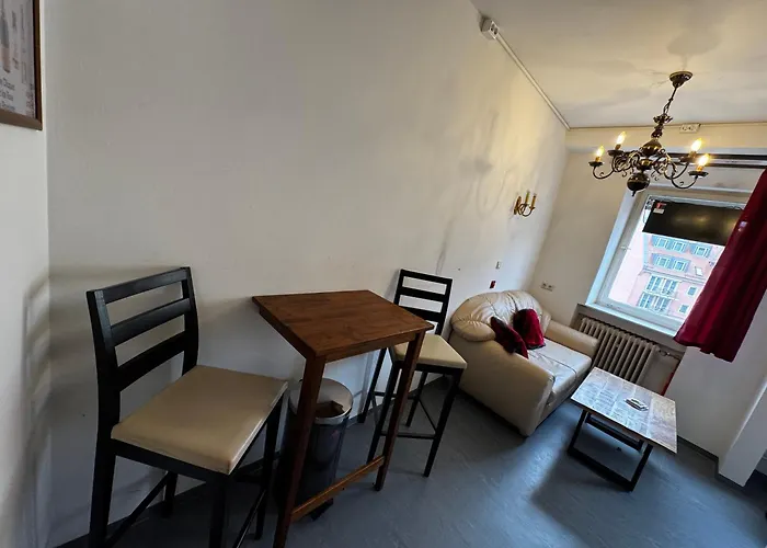 Hotel Am Femina - Direkt Im Rotlichtviertel