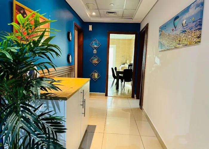 Private Rooms In 3 Bedroom Apartment Skynest Homes Marina Pinnacle