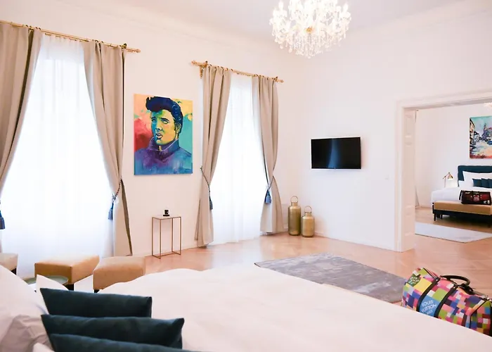 Skihotel: Villa Gutenberg Le Grand ---Free Parking---