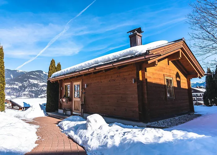 Dorfchalets & s - In Kaprun Centre Including Free Entry Tauern Spa And Summer Card