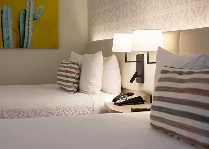 Palm Mountain Resort & Spa
