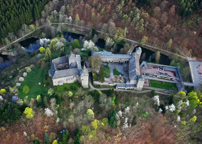 Und Restaurant Burg Schnellenberg