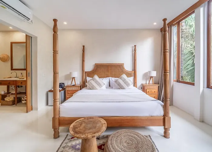 White Goose Boutique