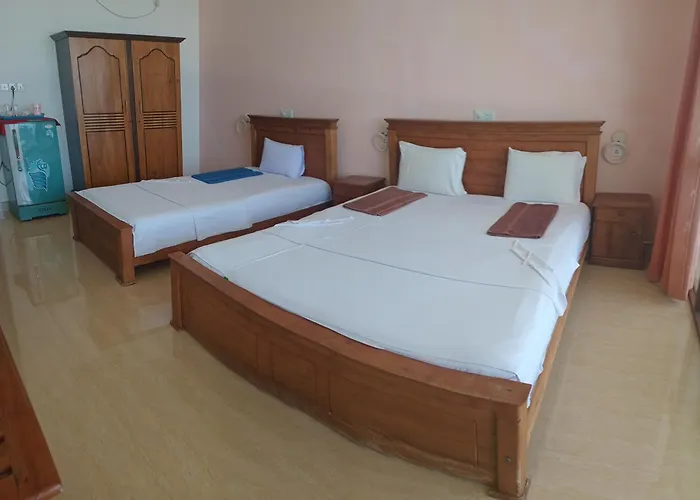 Resort: Paradise Beach Resort&Diving school