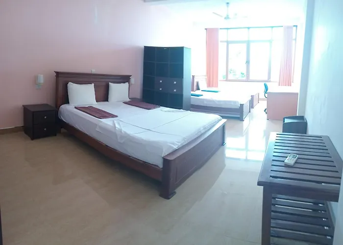 Resort: Paradise Beach Resort&Diving school