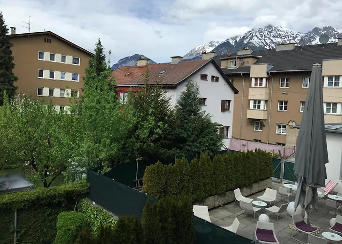 Binders Budget City-Mountain Hotel