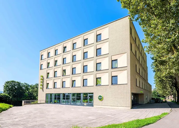 Zentrales Hotel: B&B Hotel Karlsruhe
