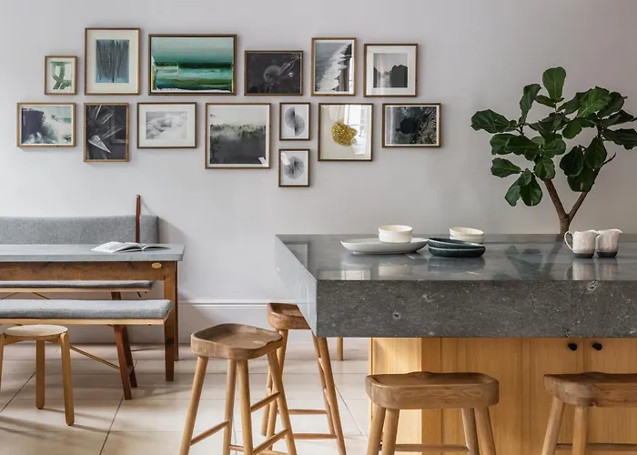  Inhabit Southwick Street, A Member Of Design s