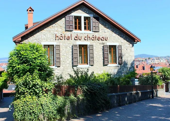 Du Chateau