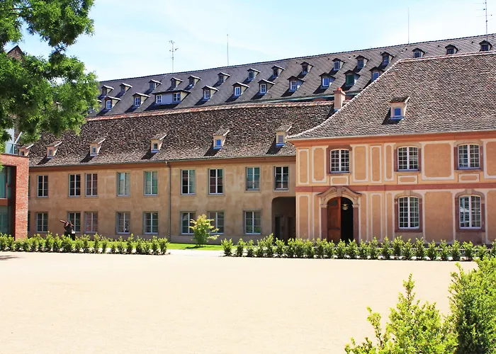  Les Haras
