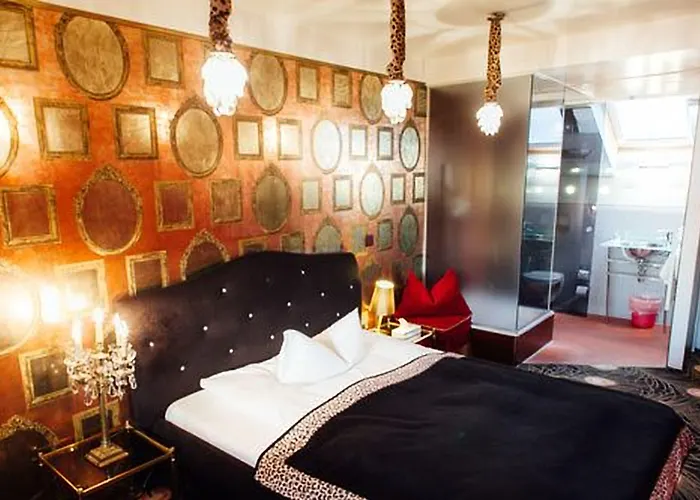 Hotel: Hotel Village