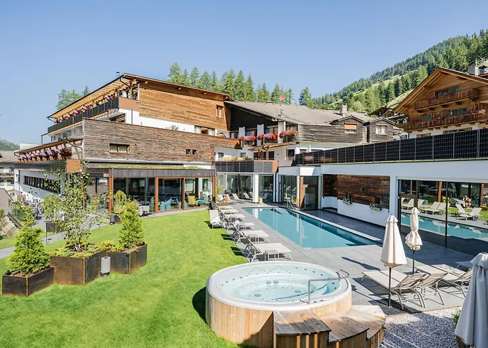  Alpenwellnesshotel St. Veit