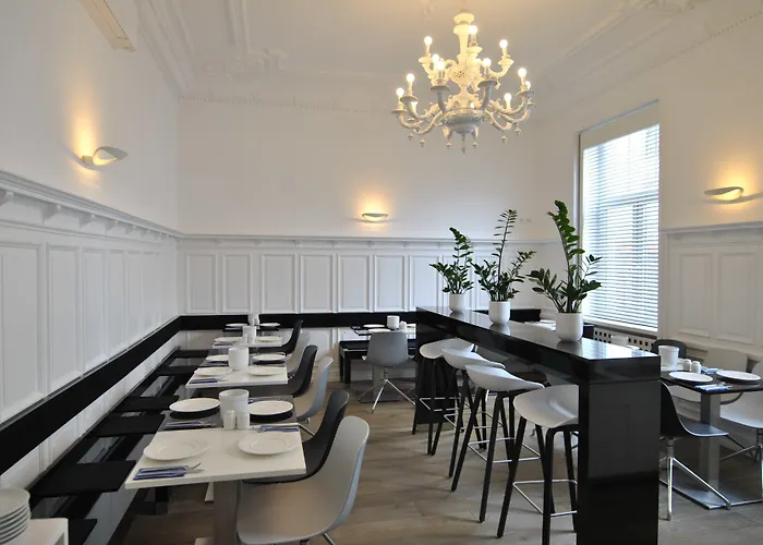 3 SterneHotel Cristall - Frankfurt City