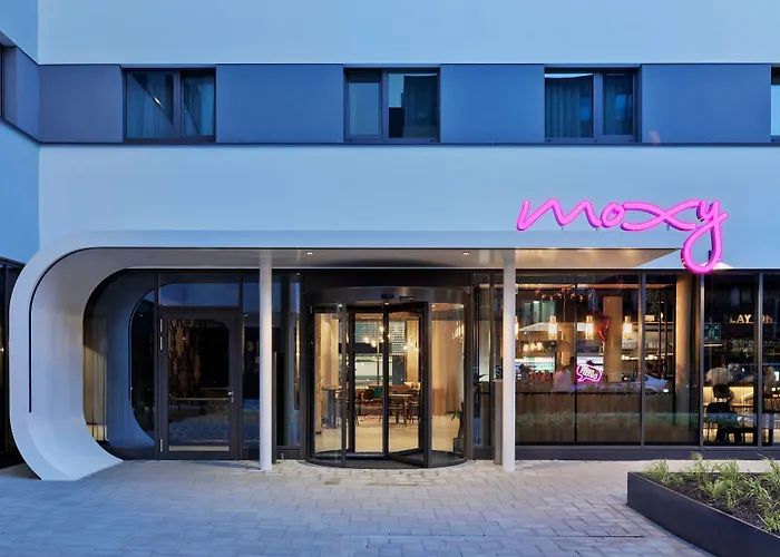 3-Sterne-Hotel: Moxy Hamburg Altona