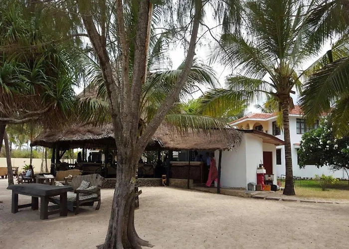 Bahari Dhow Beach Villas