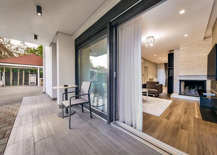  Villa Madison