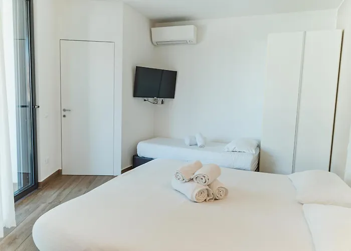  Villa Alcova