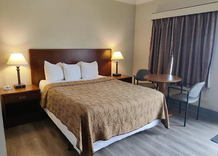 Knights Inn Ontario