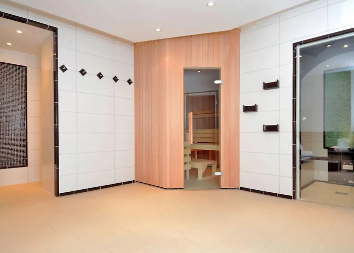 Rosa - Apt. 10
