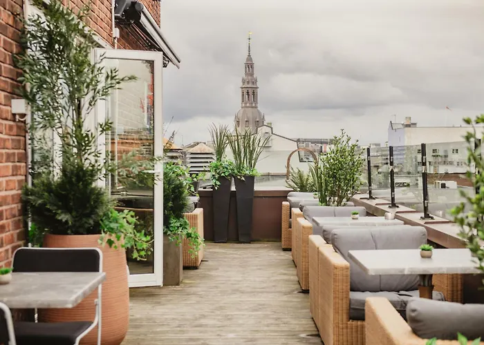 Home Hotel Folketeateret