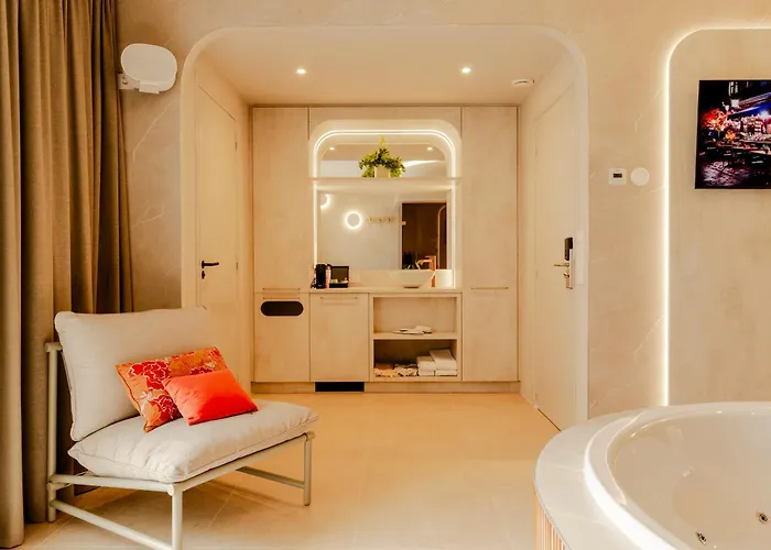 Boutique Hotel Charley'S