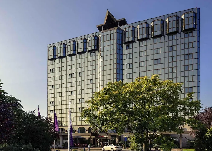  Mercure