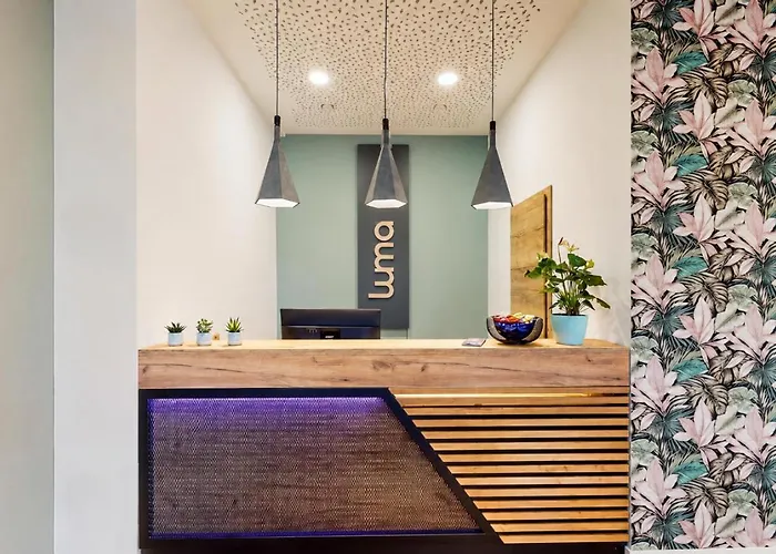 Point 7 Hotel