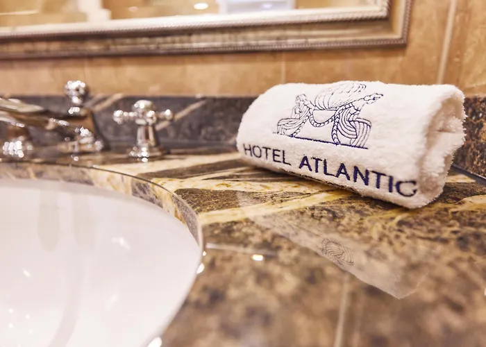 Atlantic , Autograph Collection