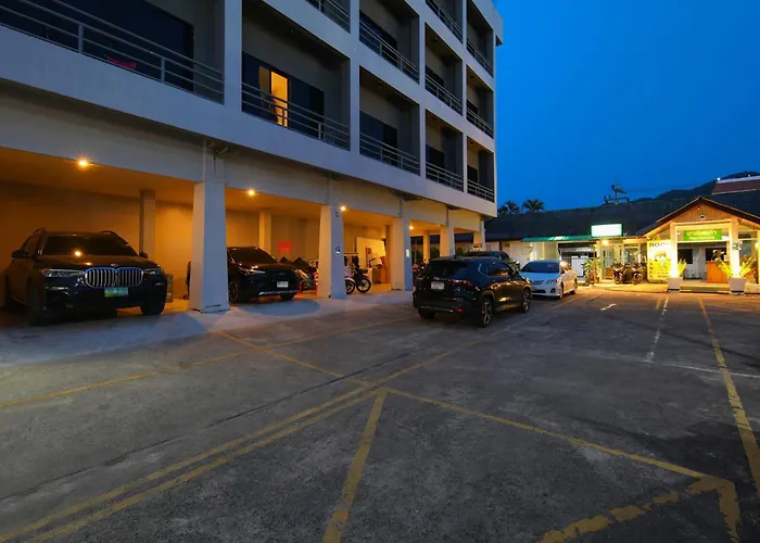 C & N Patong, Phuket