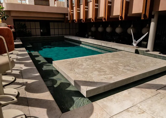 5 Sterne Hotels Charlee