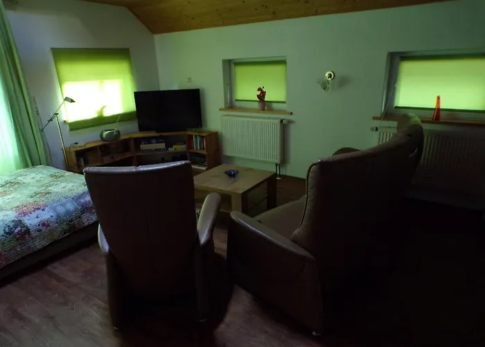 Ferienwohnung Aurich Sandhorst EG mit Terrasse und kleinem Garten