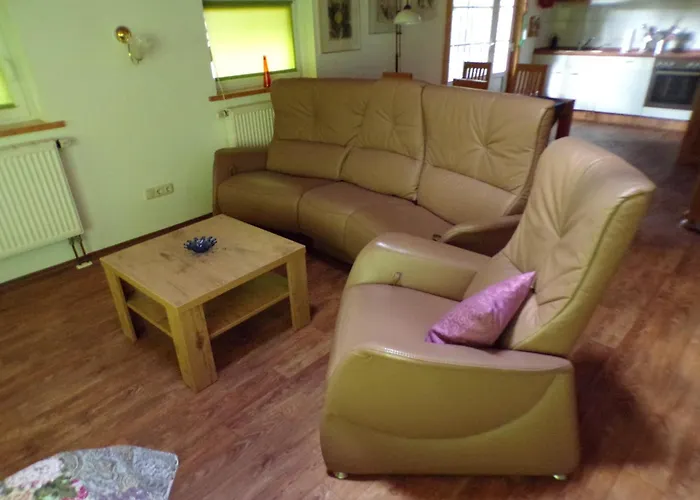 Ferienwohnung Aurich Sandhorst EG mit Terrasse und kleinem Garten