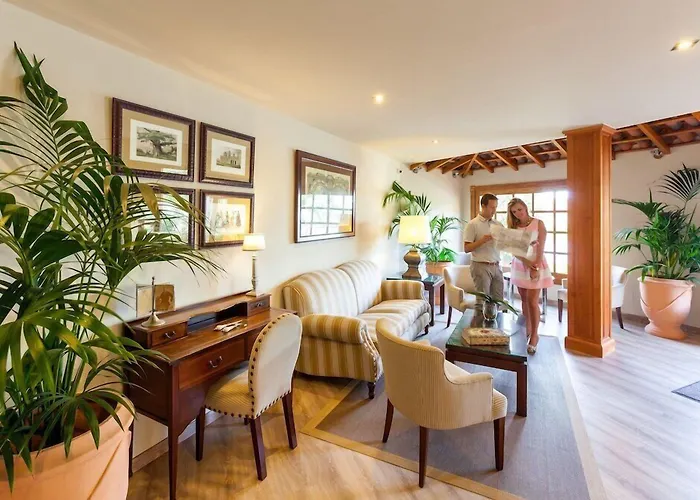 Apartamentos Ambassador