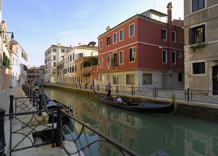  Albergo Basilea