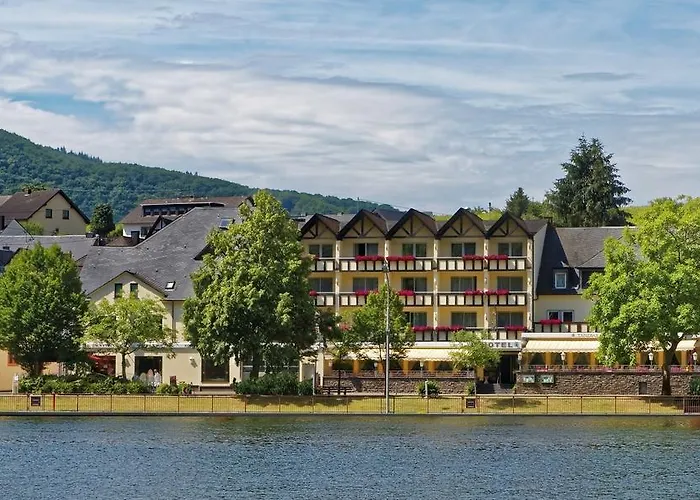 Moselstern- Weinhaus Fuhrmann