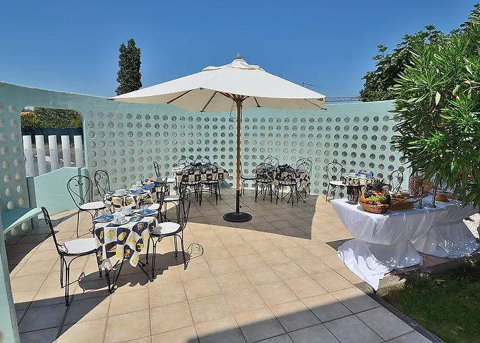  Villa Paradiso