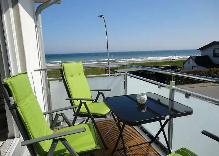 Ferienwohnung mit Meerblick, 2 Schlafzimmer, Süd- Balkon, Parkplatz