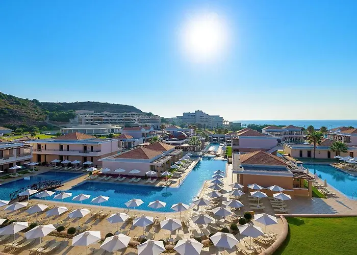 Resort: La Marquise Luxury Resort Complex