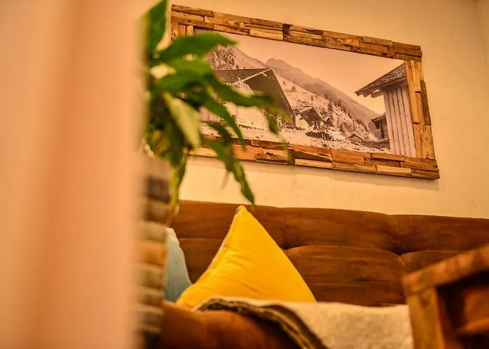 Hotel nahe College: Sonn Alpin - Ferienwohnungen