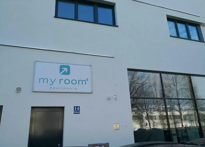 Hotel: My Room Serviced Apartment-Messe
